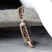 Load image into Gallery viewer, Gold Bracelet with Crystal Stone
