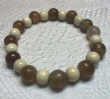 Load image into Gallery viewer, Glass and Wood Beaded Bracelet
