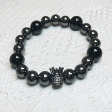 Load image into Gallery viewer, Hematite and Black Beaded Bracelet with Black Crown
